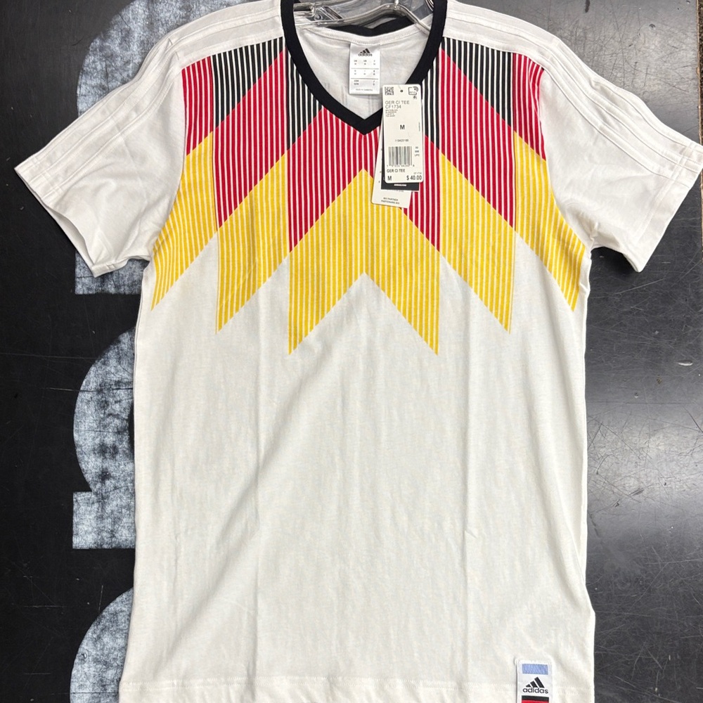 Adidas Men's Tee Medium Germany